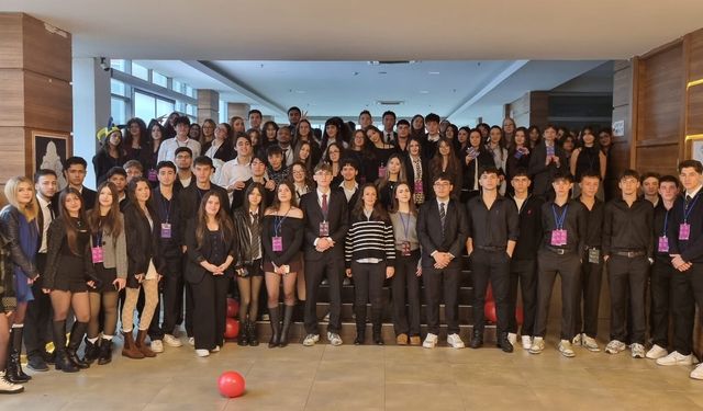 Bursa’da Liseli Gençler BM Konseyini Canlandırdı