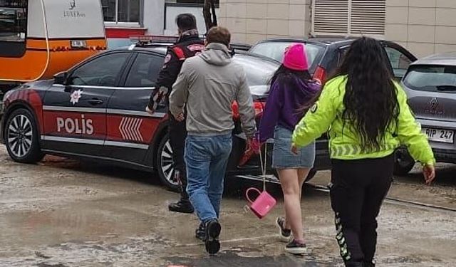 Bursa İnegöl'de el ele karakola gittiler! Karakolda birbirlerini suçladılar