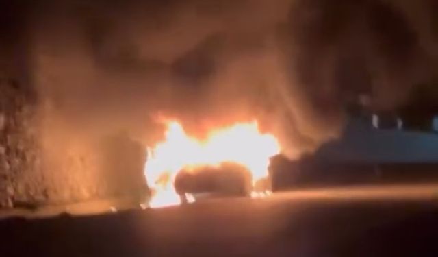 Bursa Mudanya yolunda korkutan araç yangını!