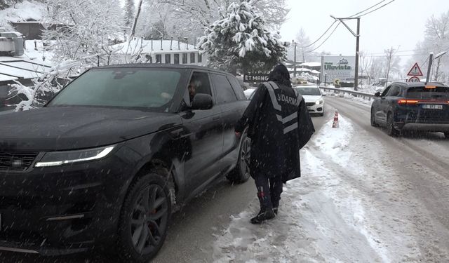 Uludağ'a çıkanlara jandarma engeli! Tek tek kontrol edildiler