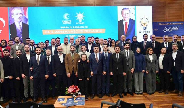 AK Parti Bursa İl Başkanı Davut Gürkan; 'Gençlik, Türkiye Yüzyılı'nın bugünkü öznesidir'