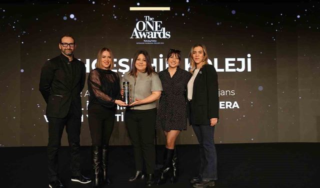 Bahçeşehir Koleji'ne The ONE Awards'tan 'Yılın İtibarlısı' ödülü