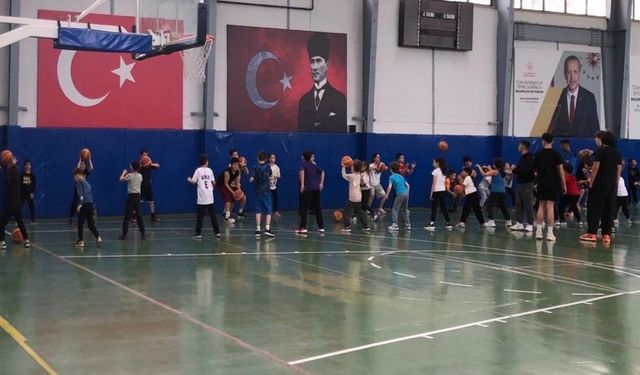 Bilecik'te basketbol okullarında disiplinli antrenmanlar sürüyor