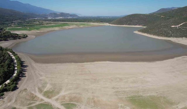 Çöle dönen Gölbaşı Göleti, yeniden hayat buldu