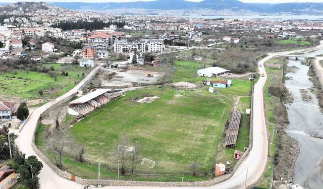 Gölcük'te yeni spor kompleksinin inşaat çalışmalarına başlandı