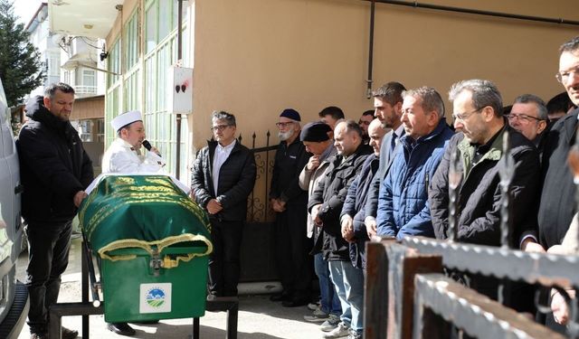 Kuzey Marmara Otoyolu'ndaki feci kazada ölen sürücü toprağa verildi