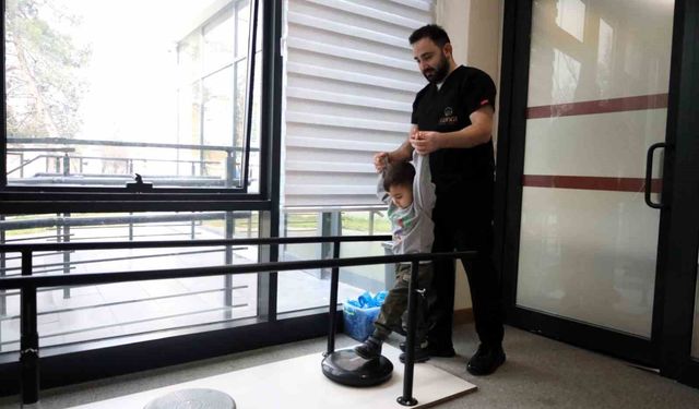 Minik Demir ilk adımları Gonca'da attı