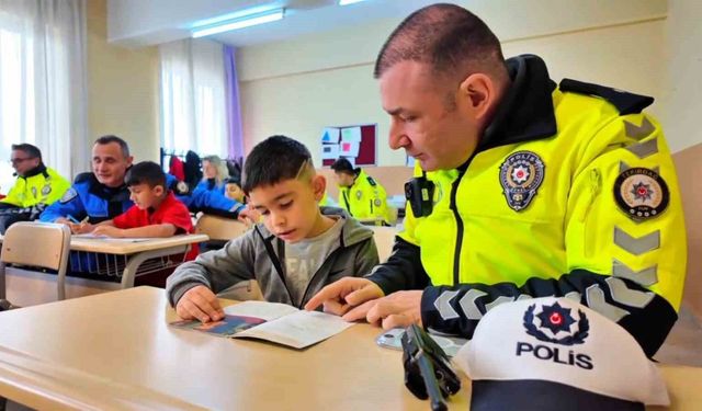 Tekirdağ Emniyeti sahada: Annelerle, gençlerle ve öğrencilerle buluştu