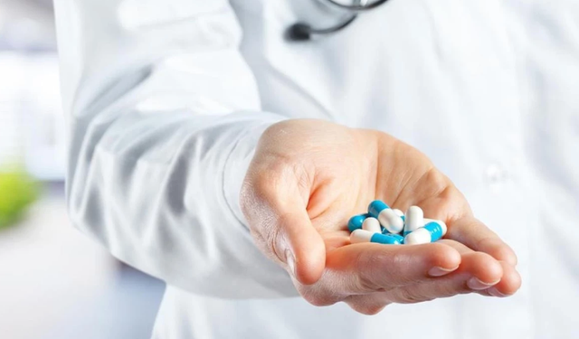 Uzmanlar uyarıyor: "En sık yapılan hata; viral enfeksiyonlarda antibiyotik kullanımı"