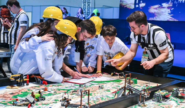 Bilim Kahramanları Fuar İzmir’de buluştu