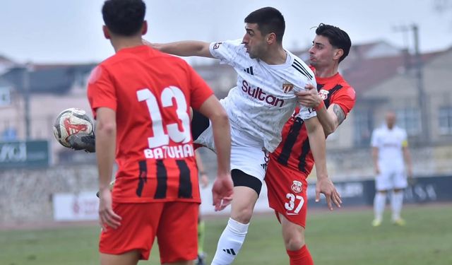 İnegölspor Kastamonu'yu elinden kaçırdı