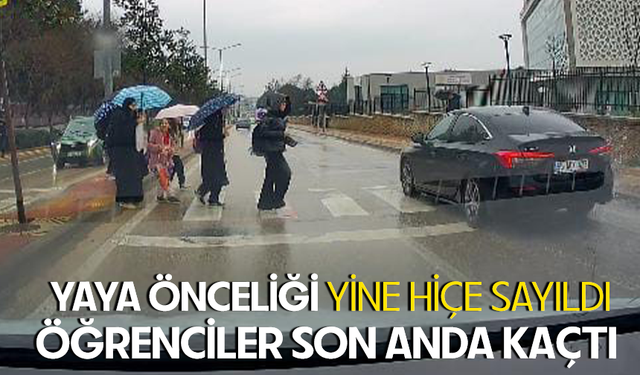 Bursa Nilüfer'de yayalara yol vermeyen otomobil öğrencileri tehlikeye attı
