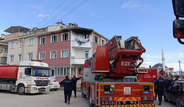 Bursa İnegöl'de yangında evde mahsur kaldı! Yaşam mücadelesi veriyor
