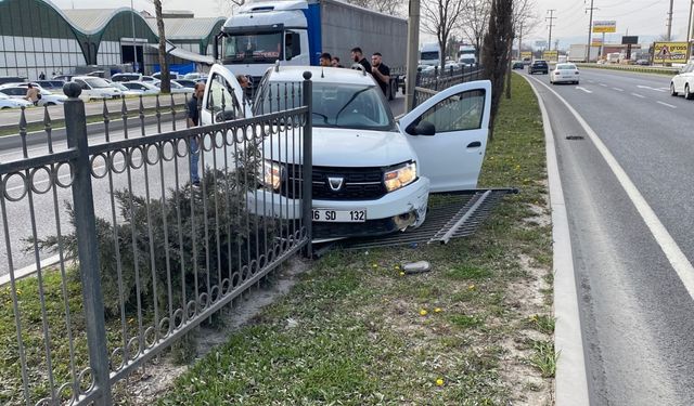 Bursa İnegöl'de tır ile otomobil çarpıştı