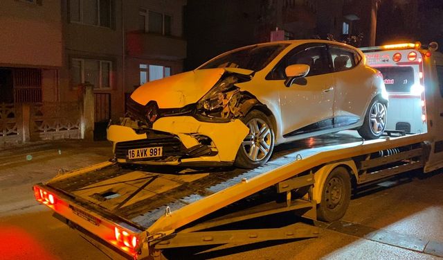 Bursa İnegöl'de zincirleme kazada ortalık savaş alanına döndü! 5 yaralı