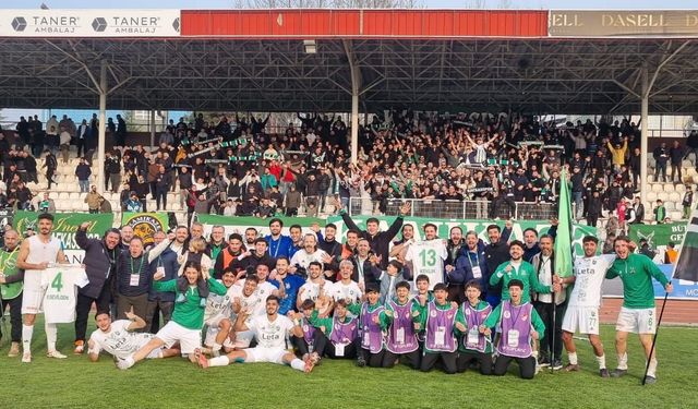 Kafkasspor Çorlu'yu dağıttı! Şampiyonluk kapısı aralandı