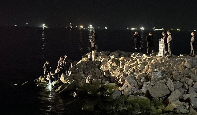 Zeytinburnu sahilinde denizde anne ve kızın cesedi bulundu