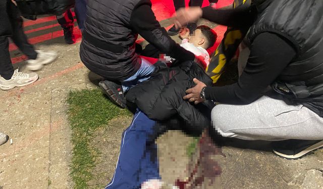 Bursa’da parkta bıçaklı kavga: 16 yaşındaki çocuk yaralandı