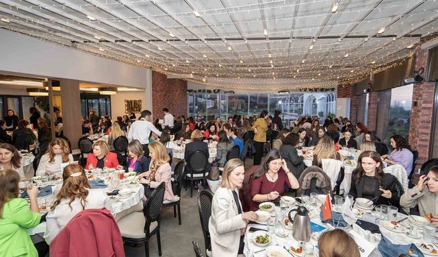 Bursa'da kadın dayanışması aynı sofrada buluştu