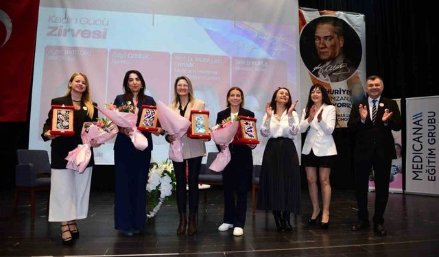 Bursa'da 'Kadın Gücü Zirvesi', ilham veren hikâyeler paylaşıldı