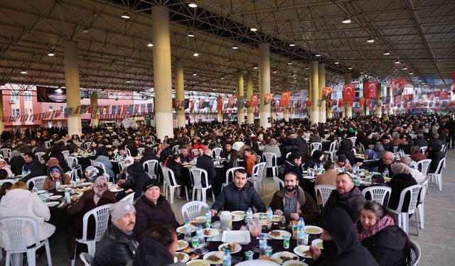 Bursa'da Ramazan'ın bereketi paylaştıkça çoğaldı