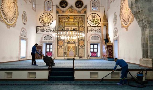Yıldırım'da camilere bayram temizliği