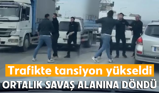 Bursa Osmangazi'de trafikte kavga: Sürücüler birbirine girdi