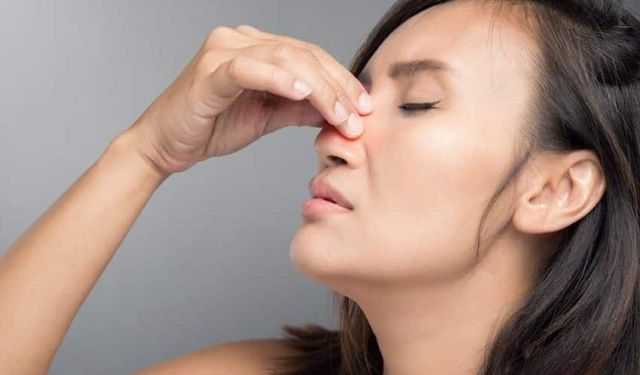 "Uzun süren burun tıkanıklığı nazal polip belirtisi olabilir"