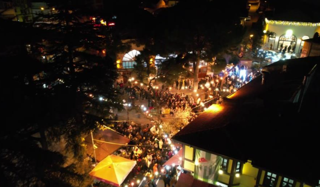 Bursa’da sahur kuyruğu kilometreyi aştı! Tahanlı pide ve simit için izdiham