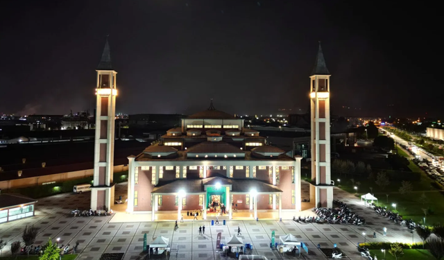 İnegöl Belediyesi’nden Kadir Gecesi’ne Özel Program