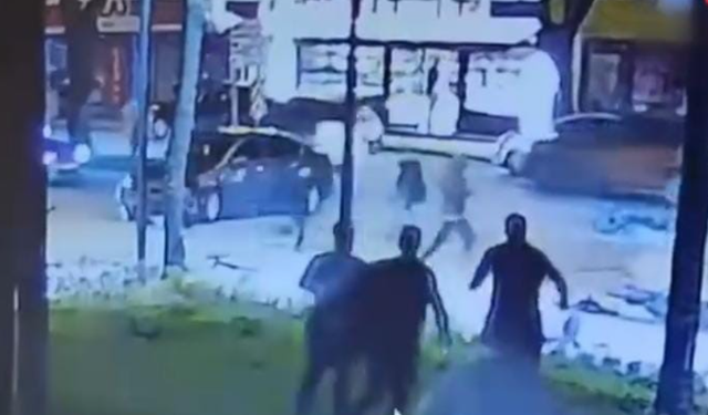 Bursa Nilüfer'de motosikletlinin metrelerce sürüklendiği feci kaza kamerada