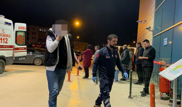Bursa İnegöl'de motosiklet ve otomobil çarpıştı: 2 yaralı