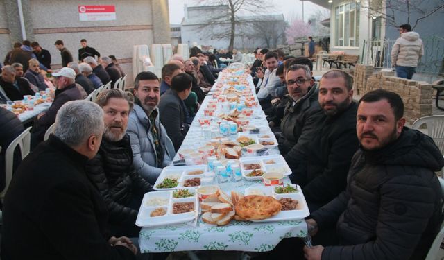 Hasanpaşa’da Gönülleri Birleştiren İftar Programı