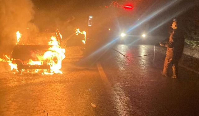 Bursa İnegöl'de geceyi alevler aydınlattı