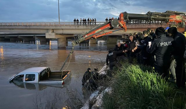 Bursa’da akıntıya kapılan araç şoföründen acı haber geldi!