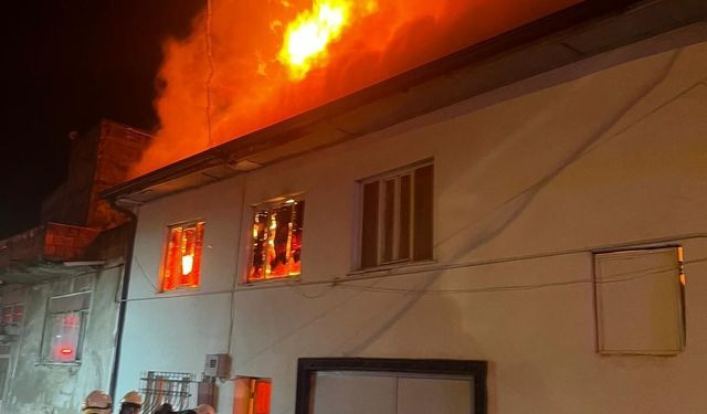 Bursa Yenişehir'de  yalnız yaşadığı evde yanarak can verdi