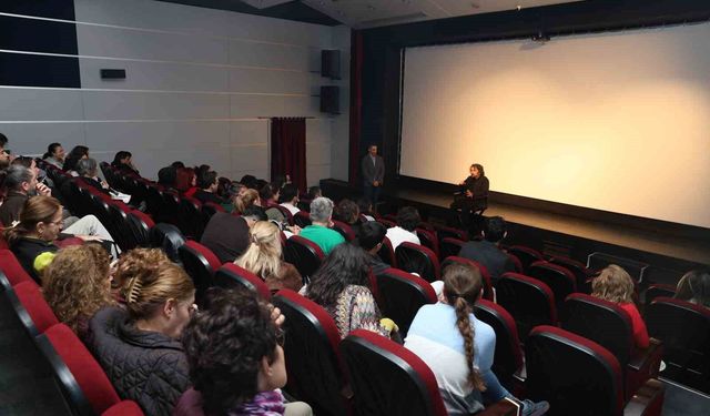 Altın Portakallı yönetmen Seyfettin Tokmak Nilüferlilerle buluştu