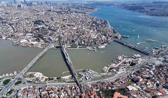 Haliç'te alarm: Yağmur sularıyla taşınan kirlilik balık ölümlerine yol açabilir