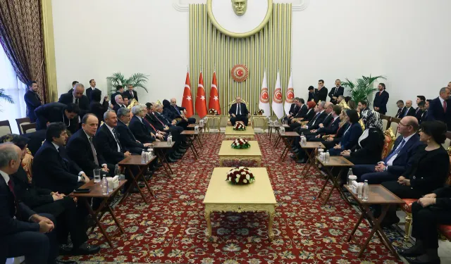 Cumhurbaşkanı Erdoğan'dan Özgür Özel sorusuna yanıt: "Görüşürüz, neden görüşmeyelim"