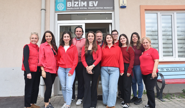Nilüfer Belediyesi’nden otizm farkındalığına ‘Kırmızı’ destek