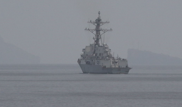 İran: "Düşmanla bağlantılı gemilerin Hürmüz Boğazı’ndan geçme hakkı yoktur ve olmayacaktır"