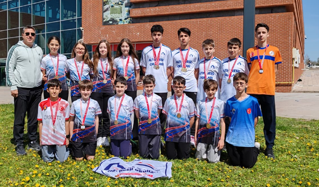 Altın Nesil Okulları oryantiringde bölge şampiyonu oldu