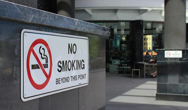 İngiltere’den tarihi karar... Gençlere ömür boyu sigara yasağı geliyor