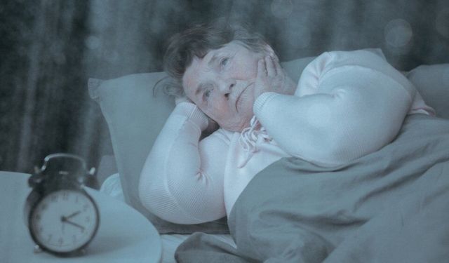 Parkinson yıllar önceden sinyal veriyor: İlk belirtiler şaşırtıyor