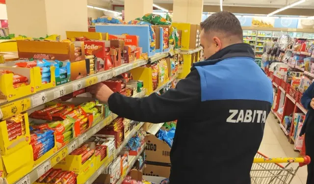 İnegöl'de Zabıta Ekiplerinden Bakkal Ve Marketlere Denetim