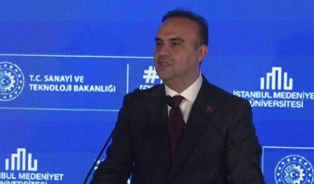 Bakan Kacır: 'İnsansız hava aracı üretiminde dünya lideriyiz'