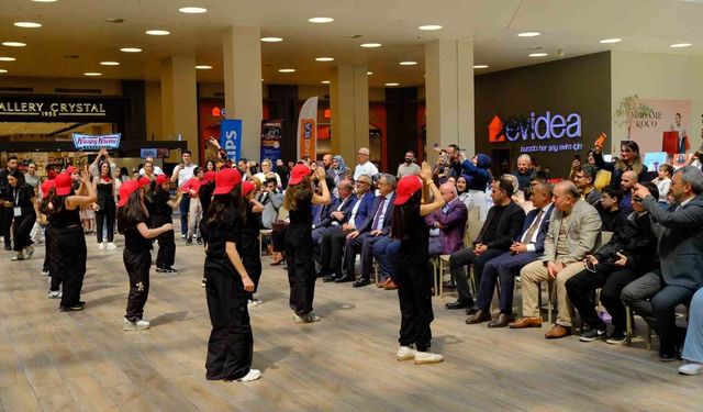 Kansere karşı sesler yükseldi: Sağlık, eğitim ve sanat tek çatı altında buluştu
