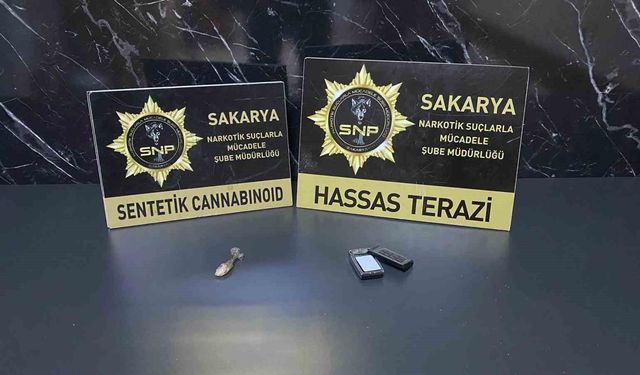 Sakarya'da polisten 'zehir evlerine' baskın: 17 gözaltı