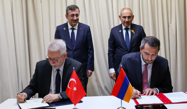 Türkiye ile Ermenistan arasında Ani Köprüsü için imzalar atıldı