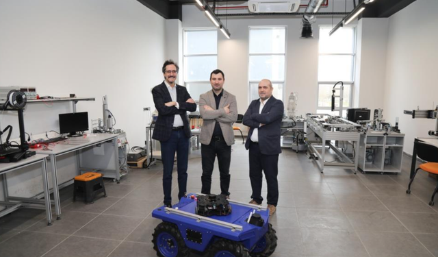 Robotlar artık görevleri kendileri paylaşacak: BTÜ’den yapay zekâ destekli yenilik